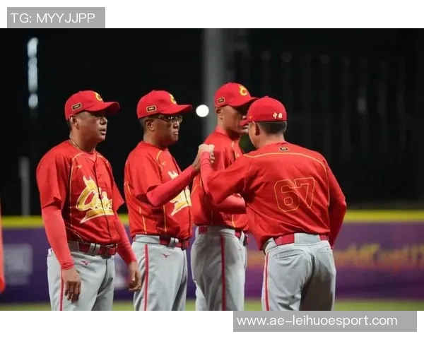 广州男篮引进委内瑞拉国家队体能教练里卡多洛佩兹助力球队新赛季 广州男篮引进委内瑞拉国家队体能教练里卡多洛佩兹助力球队新赛季