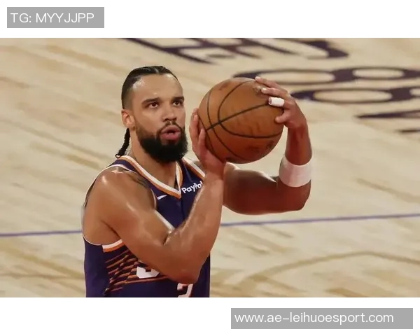 布克全力以赴砍下38分却难救主球队失利表现令人心疼