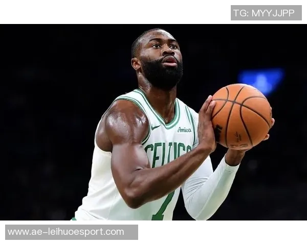 杰伦布朗强调球队需提升防守以应对对手二次进攻得分挑战