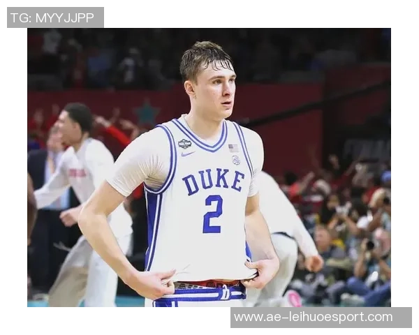 拓媒分析杨瀚森成长对球队未来的影响期待斯普利特给予更多培养时间