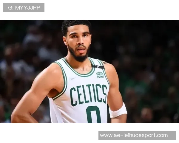 文班在单场比赛中砍下40分15篮板3盖帽零失误成为近40年第三人 文班在单场比赛中砍下40分15篮板3盖帽零失误成为近40年第三人