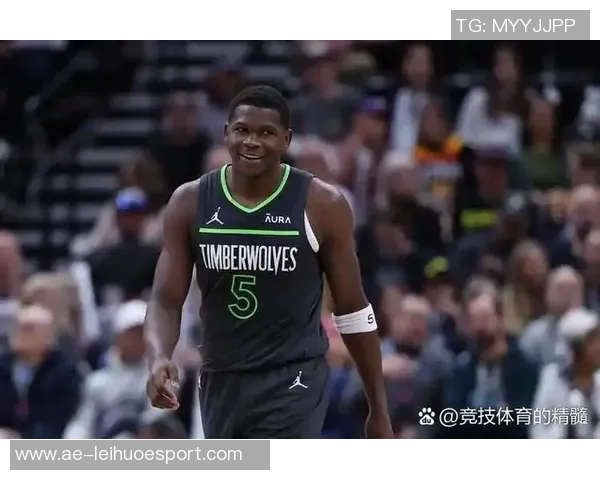 爱德华兹透露小伤情或缺席全明星赛期待比赛激烈程度提升 爱德华兹透露小伤情或缺席全明星赛期待比赛激烈程度提升